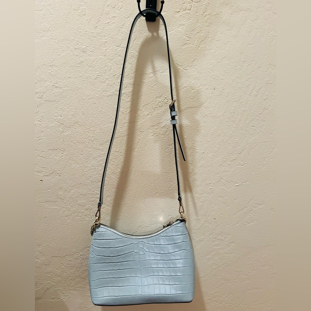 NWT Kate Spade Zippy Croco Feosted Blue Embossed Shoulder Bag with Gold Chain - Picture 3 of 4